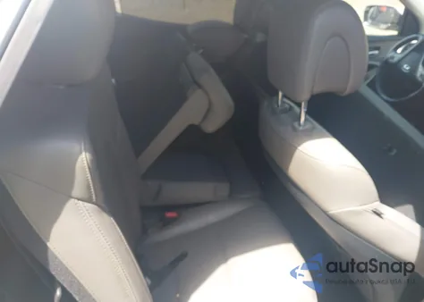 2013 Hyundai Santa Fe Sport 2.0T z USA, uszkodzony, nr VIN 5XYZW3LA8DG011520